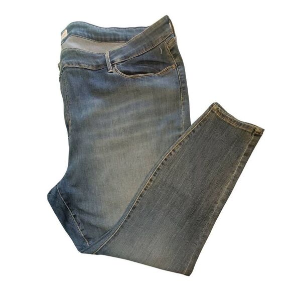 Women's  Levi's Strauss Signiture Gold Med Wash Skinny Jeans Size 39 X 40 - Picture 2 of 7